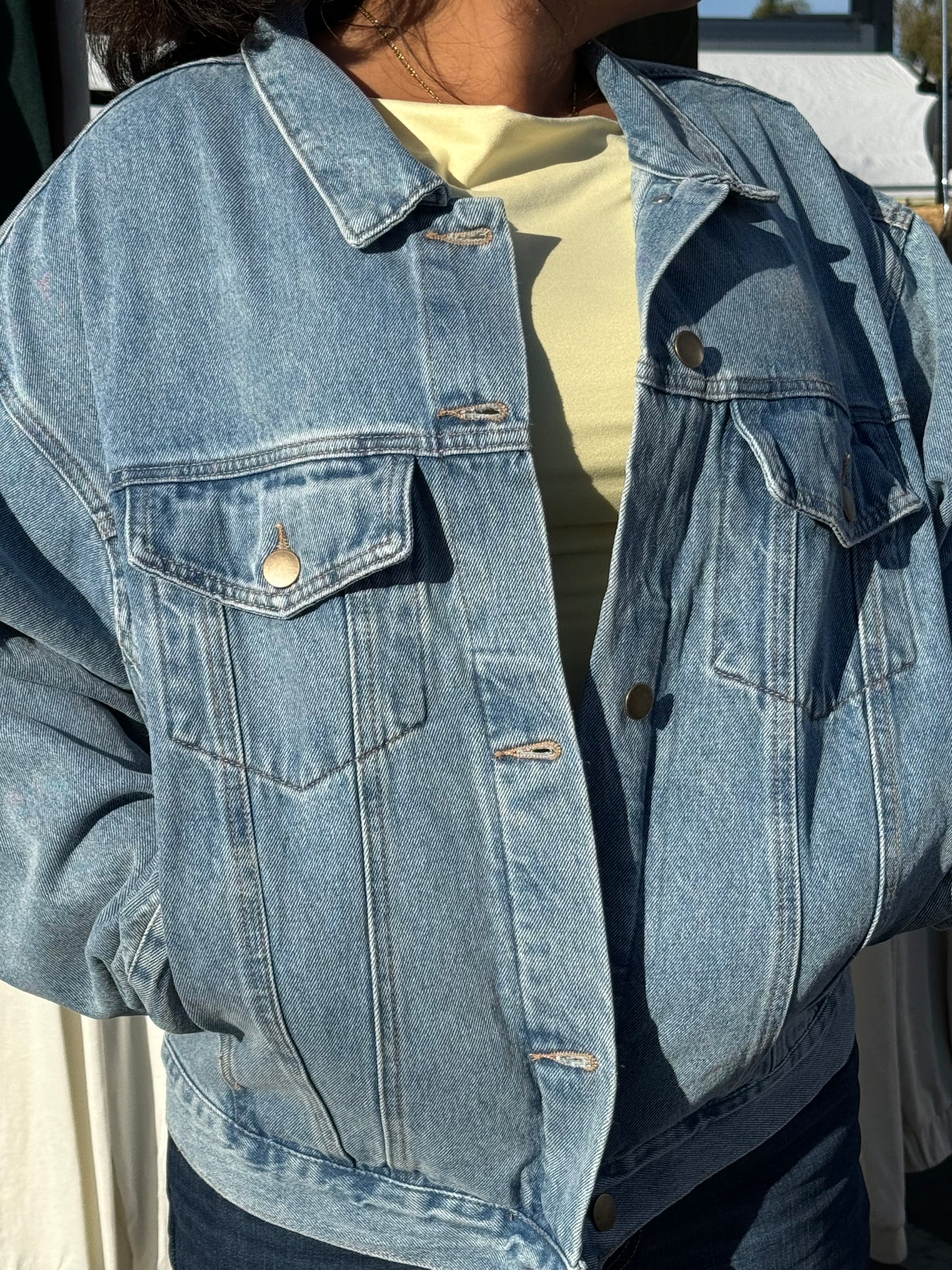 OVERSIZED TRUCKER DENIM JACKET